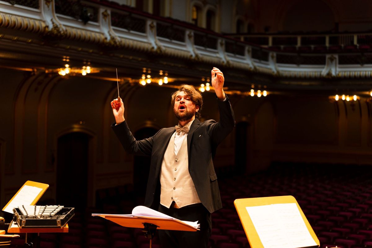 Music and Mind: How Orchestral Performance and Listening Boost Brain Health - Health Pulse Daily