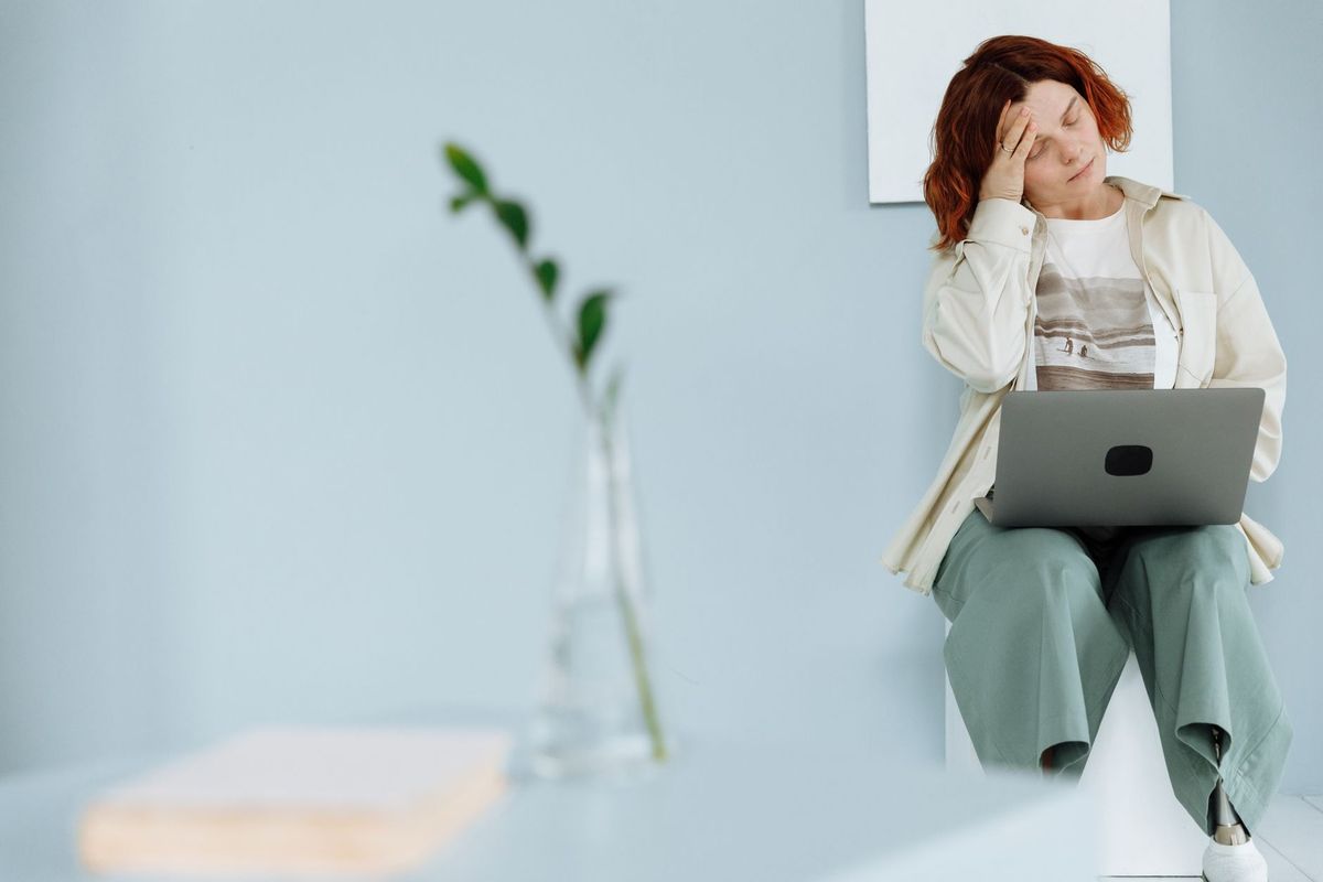 The Hidden Health Impact of Economic Stagflation: Why Rising Prices and Slow Growth Stress You Out - Health Pulse Daily